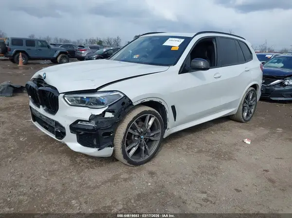 5UXCR6C52KLL04685 2019 BMW X5 - Image 2