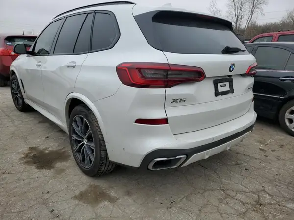 5UXCR6C52KLL04864 2019 BMW X5 - Image 2