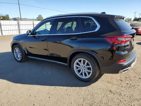 5UXCR6C52KLL05433 2019 BMW X5 - Image 2