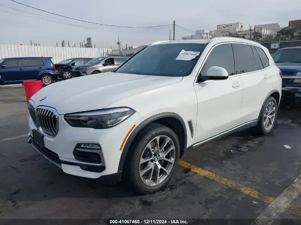 5UXCR6C52KLL06419 2019 BMW X5 - Image 2