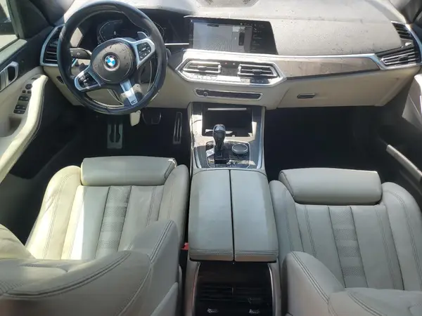 5UXCR6C52KLL06923 2019 BMW X5 - Image 8