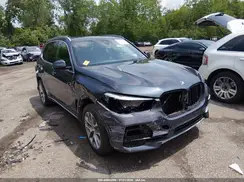 5UXCR6C52KLL10860 2019 BMW X5