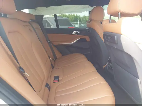 5UXCR6C52KLL11829 2019 BMW X5 - Image 8
