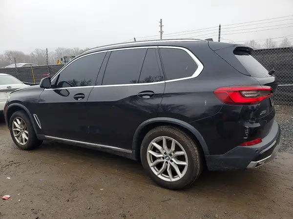 5UXCR6C52KLL21695 2019 BMW X5 - Image 2