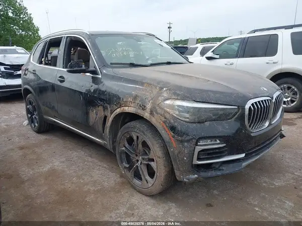 5UXCR6C52KLL26993 2019 BMW X5 - Image 1