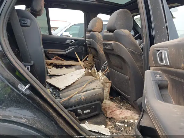 5UXCR6C52KLL26993 2019 BMW X5 - Image 8