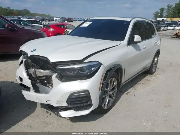 5UXCR6C52KLL34222 2019 BMW X5 - Image 2