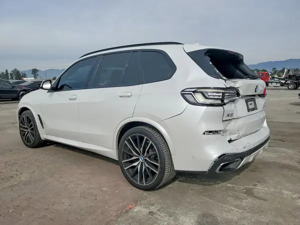 5UXCR6C52KLL36553 2019 BMW X5 - Image 2