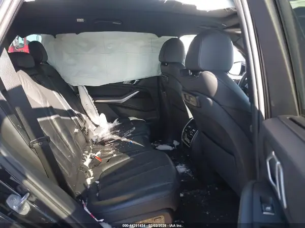 5UXCR6C52KLL36763 2019 BMW X5 - Image 8