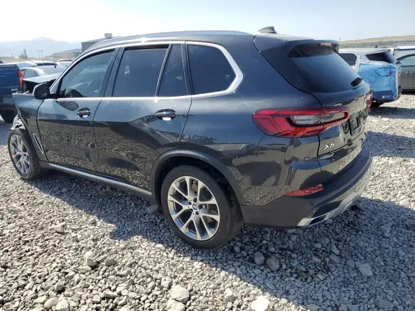 5UXCR6C52KLL36780 2019 BMW X5 - Image 2