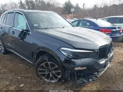 5UXCR6C52KLL37590 2019 BMW X5