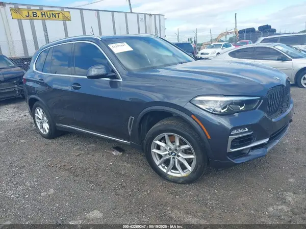 5UXCR6C52KLL40747 2019 BMW X5 - Image 1