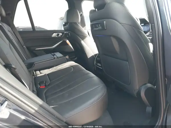 5UXCR6C52KLL64031 2019 BMW X5 - Image 8