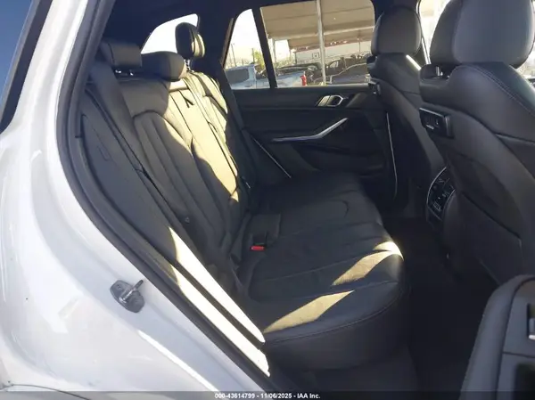 5UXCR6C52KLL64191 2019 BMW X5 - Image 8