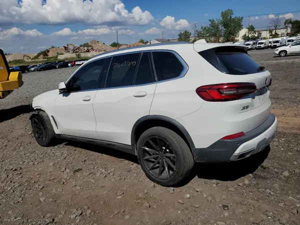 5UXCR6C53KLK80798 2019 BMW X5 - Image 2