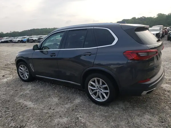 5UXCR6C53KLK82812 2019 BMW X5 - Image 2