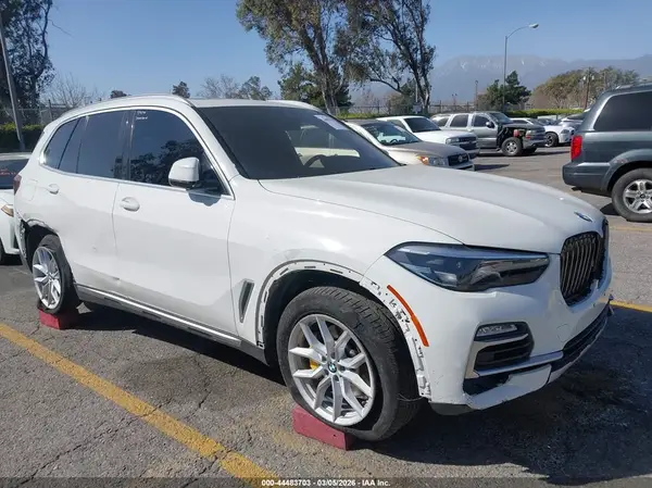 5UXCR6C53KLK85421 2019 BMW X5 - Image 1