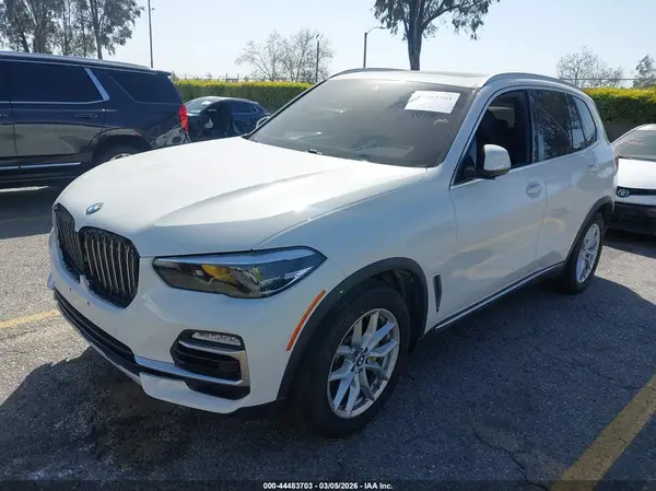 5UXCR6C53KLK85421 2019 BMW X5 - Image 2