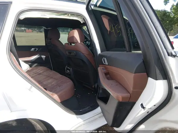 5UXCR6C53KLK85600 2019 BMW X5 - Image 8