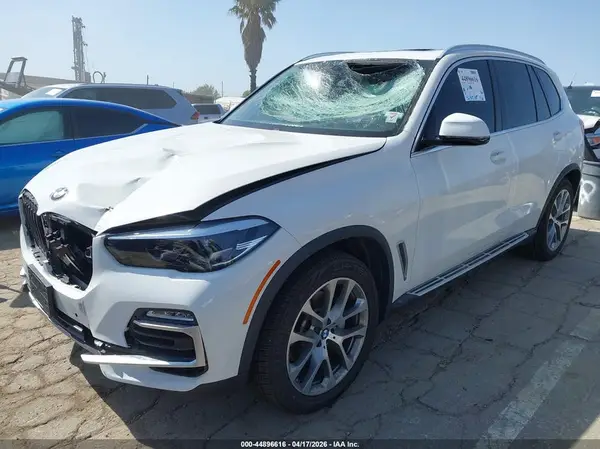 5UXCR6C53KLK85922 2019 BMW X5 - Image 2