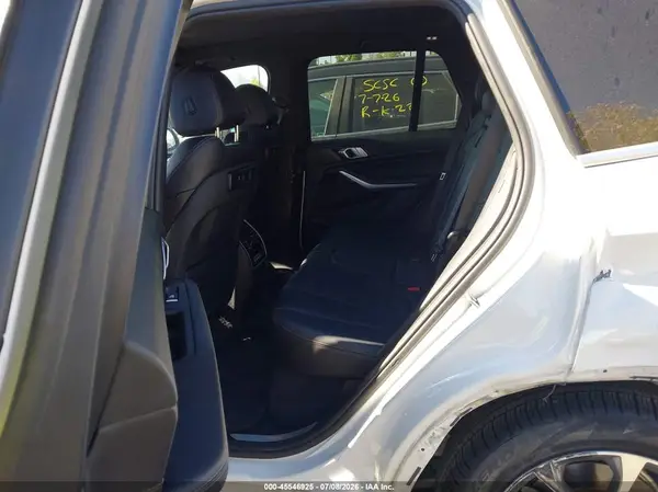 5UXCR6C53KLK88559 2019 BMW X5 - Image 8