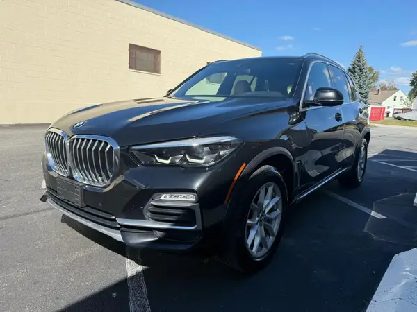 5UXCR6C53KLL01035 2019 BMW X5 - Image 2