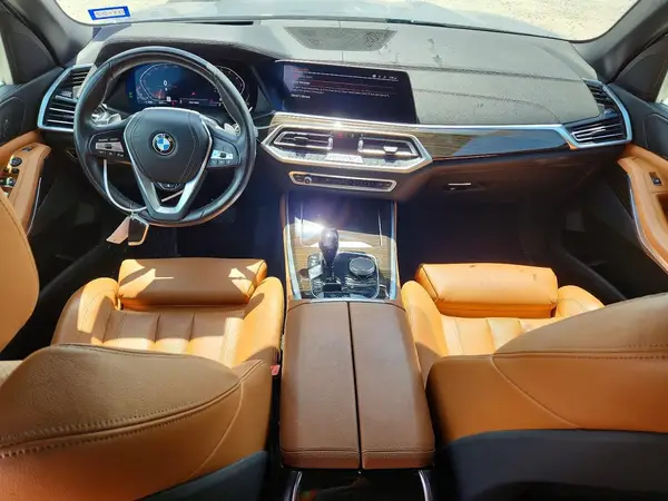5UXCR6C53KLL01553 2019 BMW X5 - Image 8