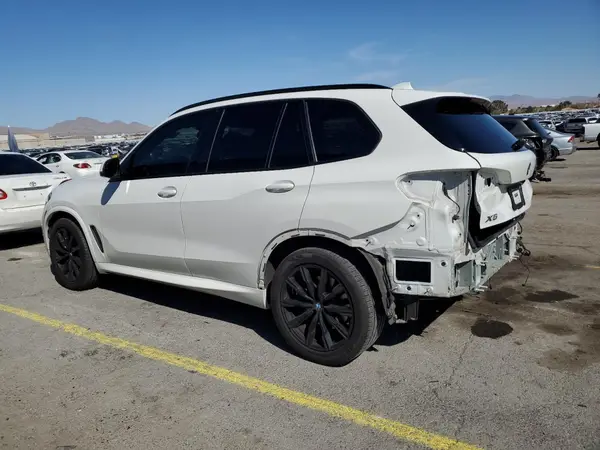 5UXCR6C53KLL02170 2019 BMW X5 - Image 2