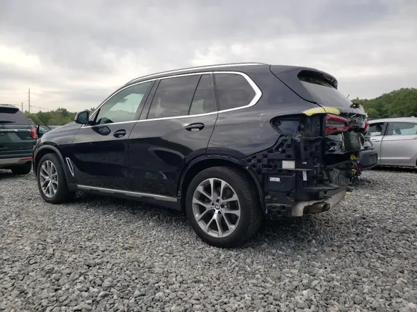 5UXCR6C53KLL04971 2019 BMW X5 - Image 2