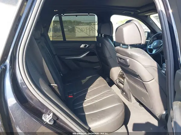 5UXCR6C53KLL08051 2019 BMW X5 - Image 8