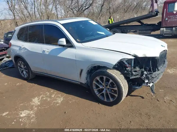 5UXCR6C53KLL12164 2019 BMW X5 - Image 1