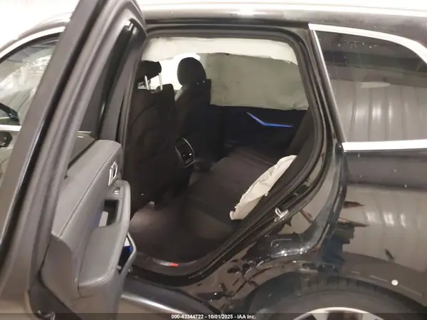 5UXCR6C53KLL14190 2019 BMW X5 - Image 8