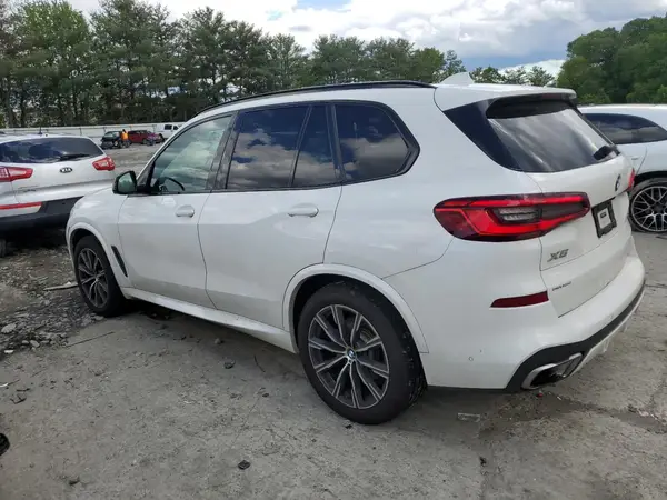 5UXCR6C53KLL14870 2019 BMW X5 - Image 2