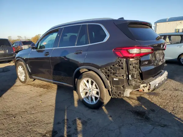 5UXCR6C53KLL25190 2019 BMW X5 - Image 2