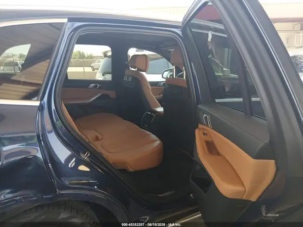 5UXCR6C53KLL27523 2019 BMW X5 - Image 8