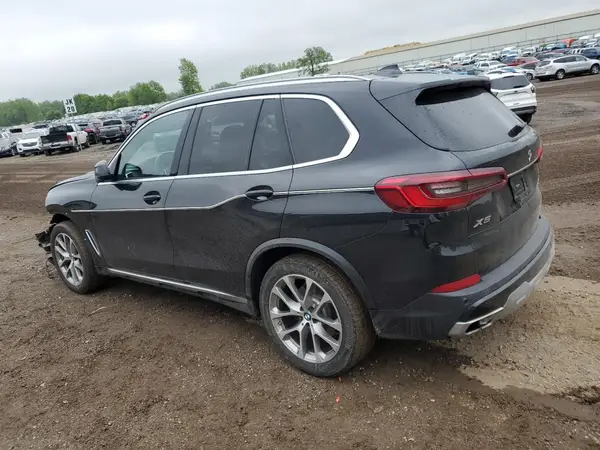 5UXCR6C53KLL34424 2019 BMW X5 - Image 2