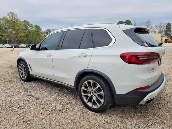 5UXCR6C53KLL35234 2019 BMW X5 - Image 2