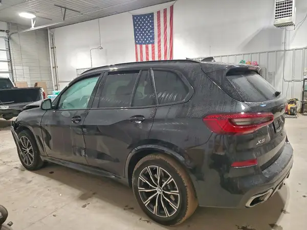 5UXCR6C53KLL37081 2019 BMW X5 - Image 2