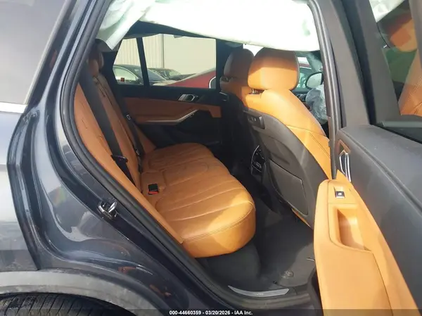 5UXCR6C53KLL60845 2019 BMW X5 - Image 8