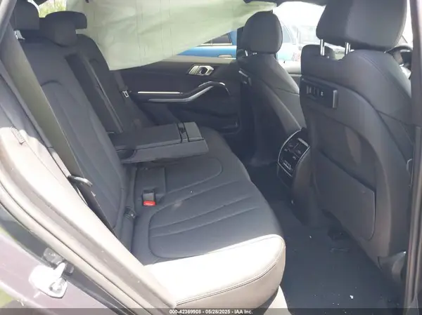 5UXCR6C53KLL61431 2019 BMW X5 - Image 8
