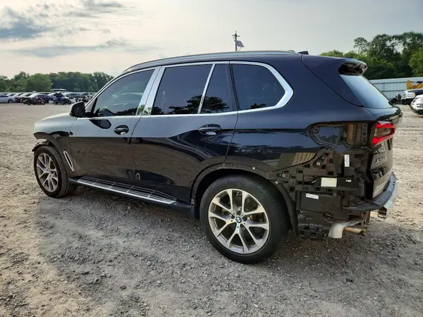 5UXCR6C54KLB12476 2019 BMW X5 - Image 2