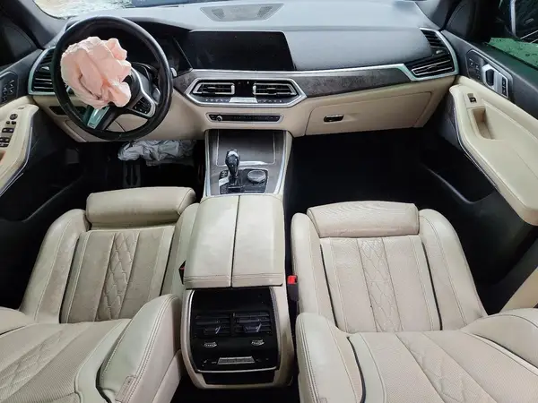 5UXCR6C54KLK80583 2019 BMW X5 - Image 8