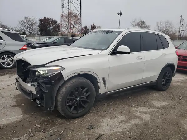 5UXCR6C54KLK82365 2019 BMW X5 - Image 1