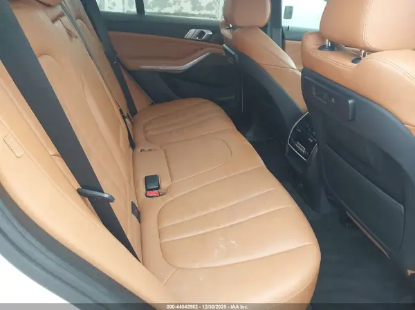5UXCR6C54KLK83192 2019 BMW X5 - Image 8