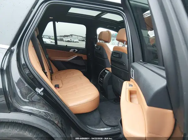 5UXCR6C54KLK84293 2019 BMW X5 - Image 8