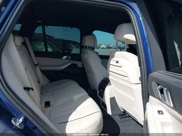 5UXCR6C54KLK84438 2019 BMW X5 - Image 8