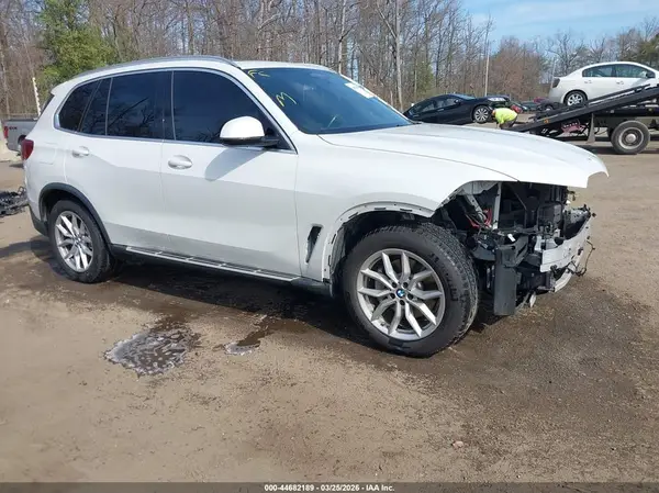 5UXCR6C54KLK84908 2019 BMW X5 - Image 1