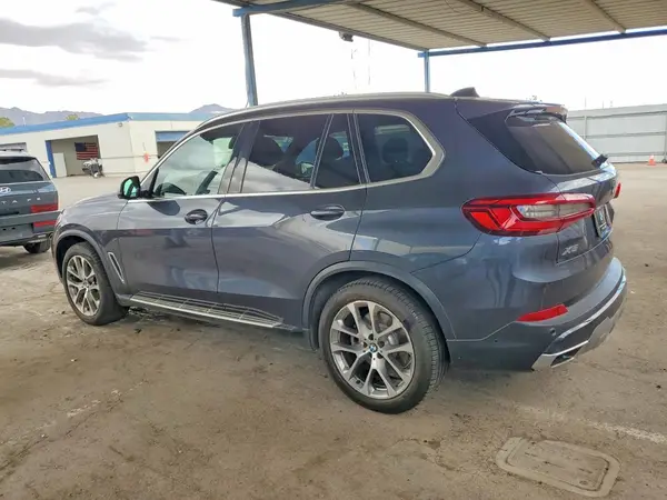 5UXCR6C54KLK85122 2019 BMW X5 - Image 2