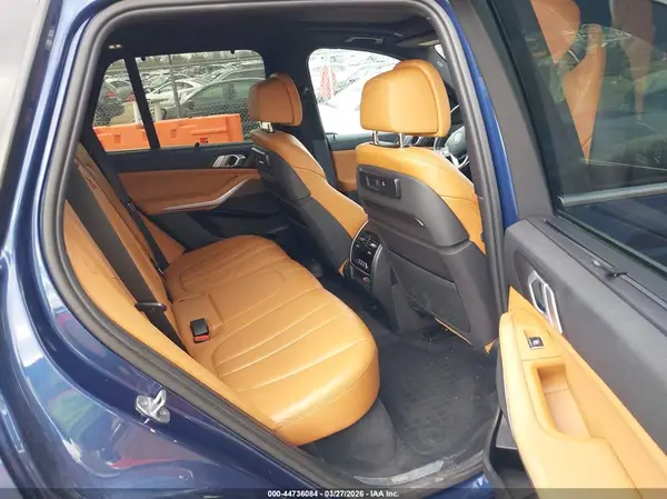 5UXCR6C54KLK85525 2019 BMW X5 - Image 8