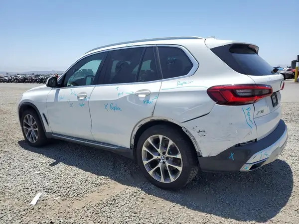 5UXCR6C54KLK88490 2019 BMW X5 - Image 2